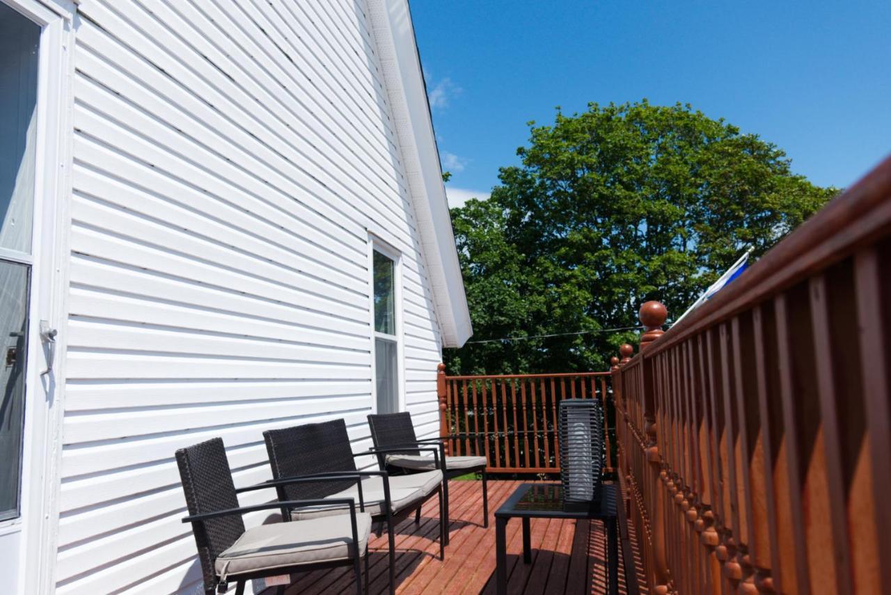 Pleasant Street Inn Parrsboro エクステリア 写真
