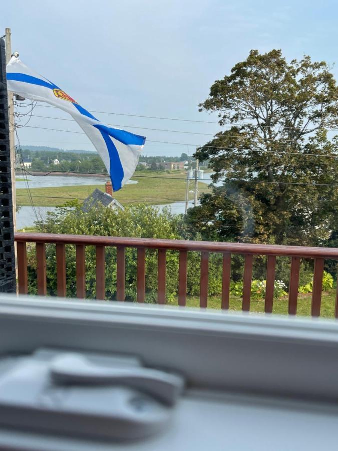 Pleasant Street Inn Parrsboro エクステリア 写真