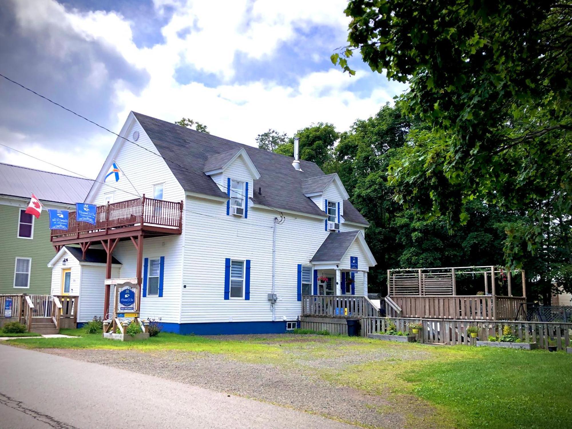 Pleasant Street Inn Parrsboro エクステリア 写真