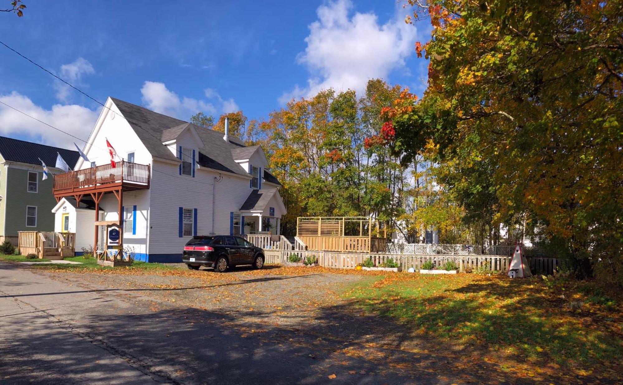 Pleasant Street Inn Parrsboro エクステリア 写真